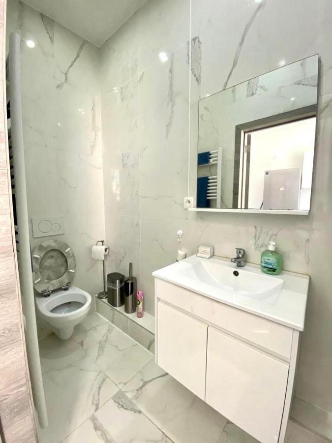 Appartement Douvres Bruxelles Esterno foto